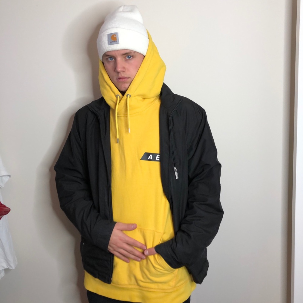 Sweater - Wind Breaker